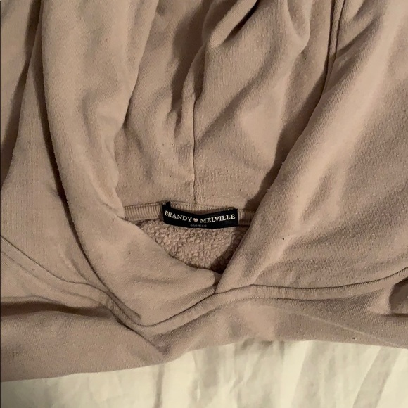 Brandy Melville blush pink cropped sweater! - Picture 3 of 3